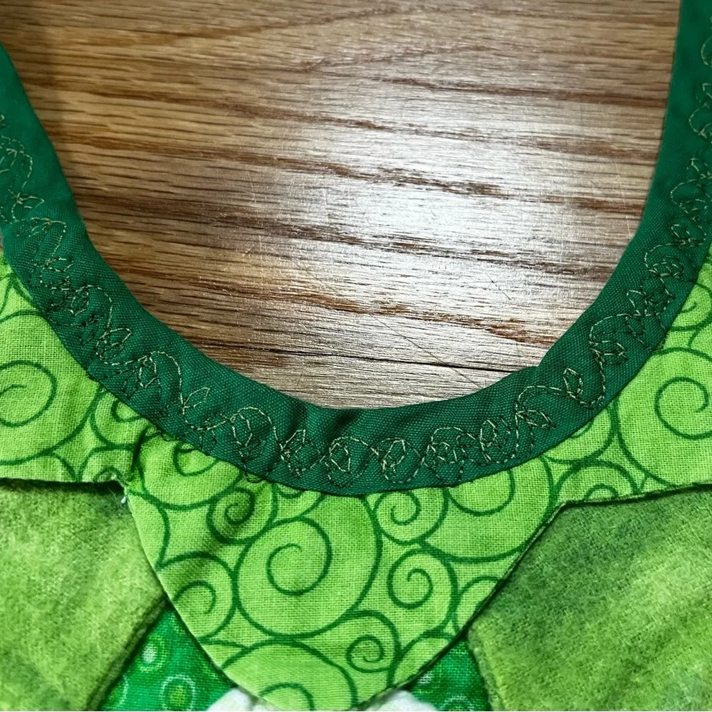 N/A adorable green
